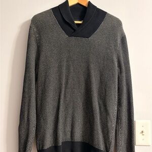 H&M V-Neck Sweater in Black and White